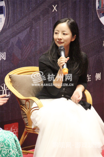 樱桃琥珀小说第一章 作品全景扫描，跨越三十年的文学琥珀