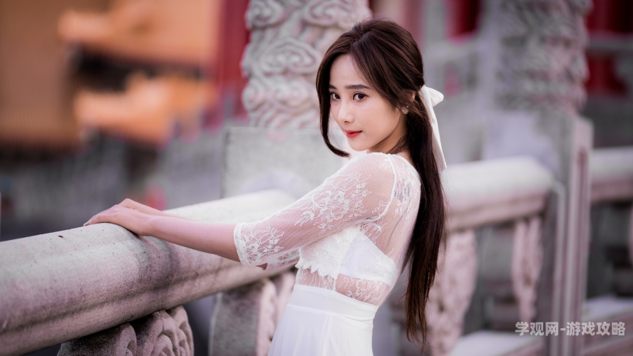 尤妮丝三点尽露尤妮丝最新电影造型引热议，探讨当代女性银幕形象变迁